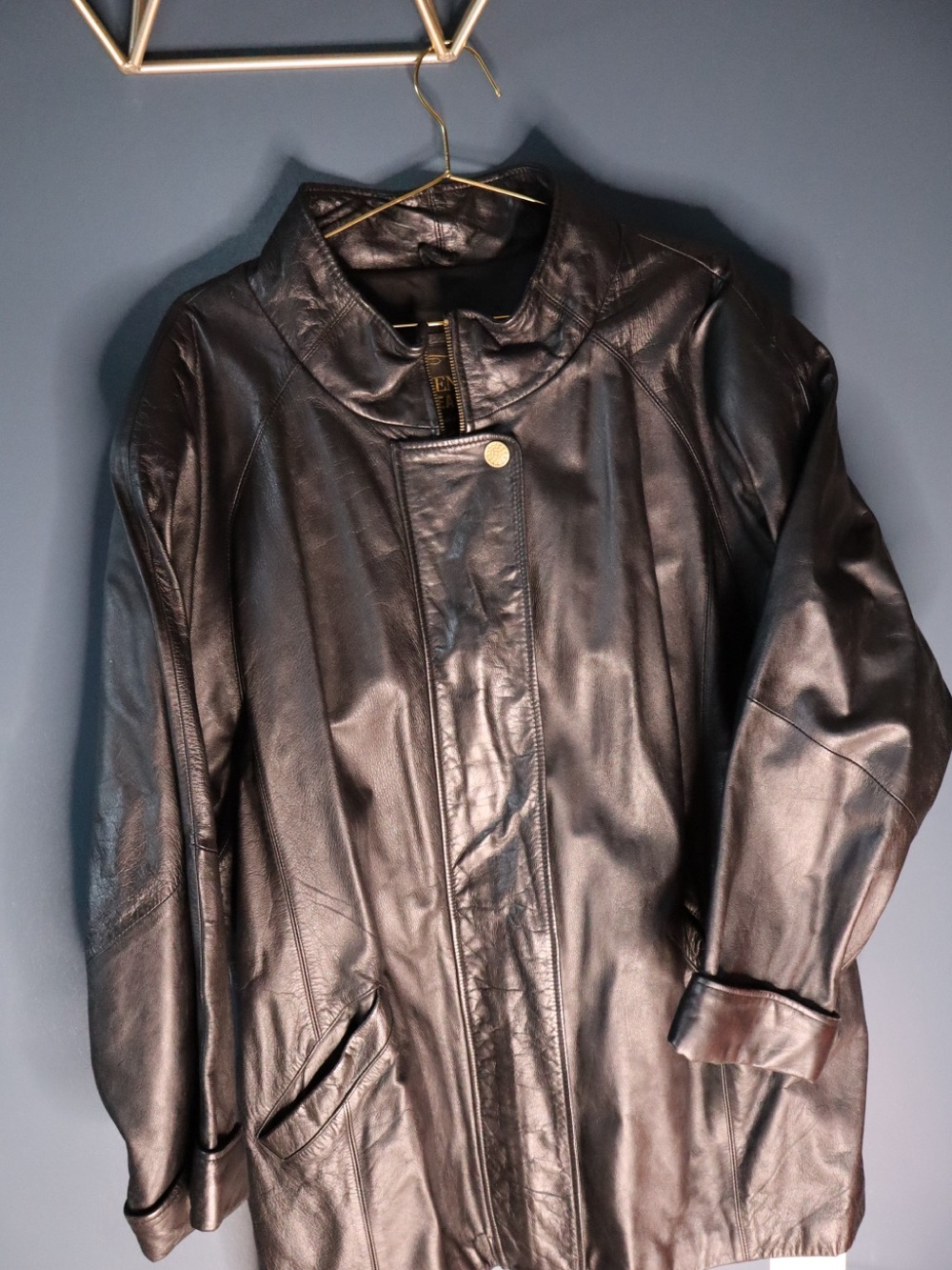 VENEZIA Women’s Leather Jacket | Size 22/24 - Timeless. Premium 100% Leather